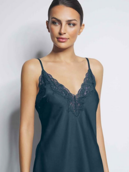 Camiseta tirante con escote de puntilla selmark